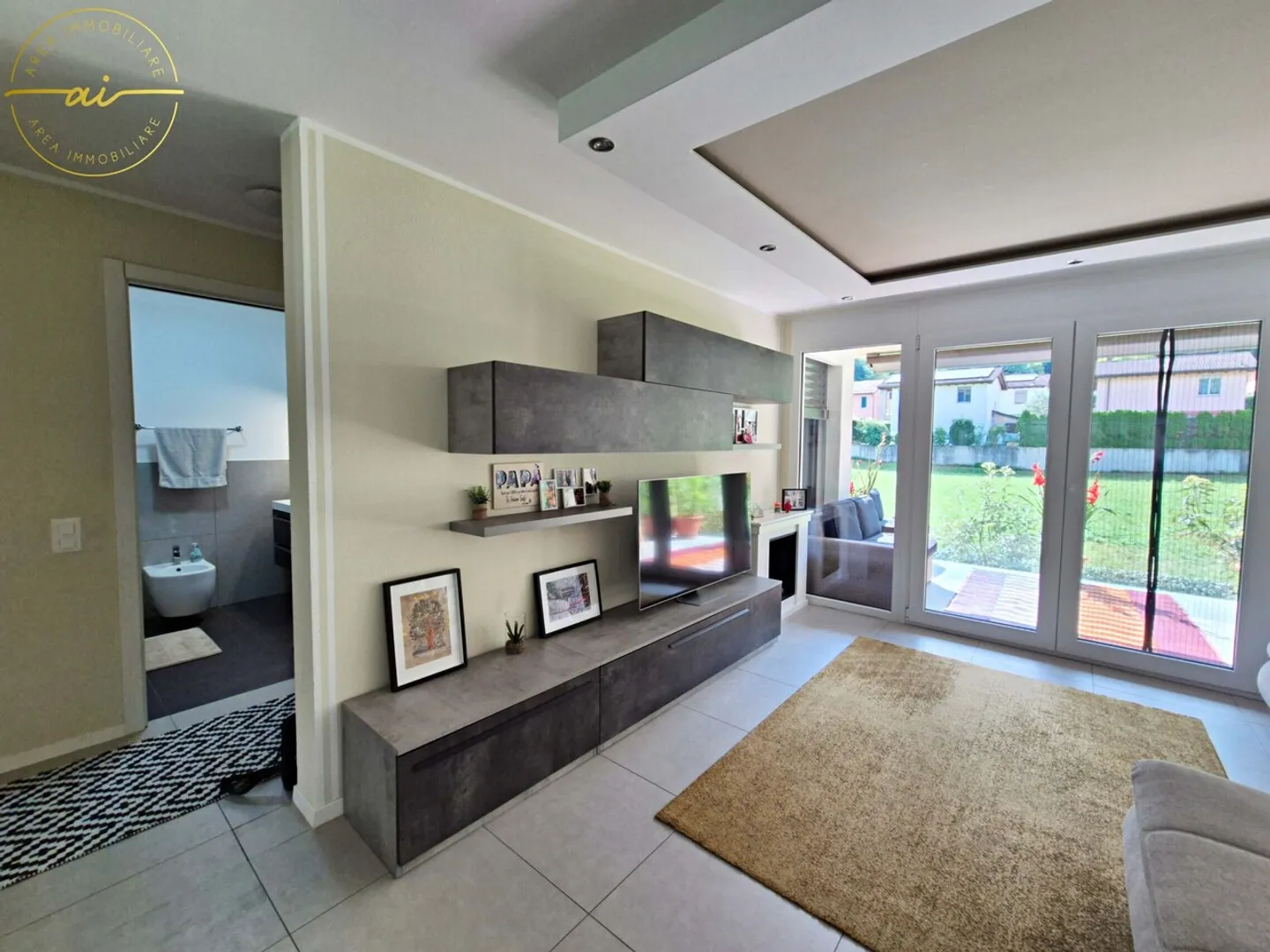 SCHÖNE 4,5-ZIMMER-WOHNUNG MIT ZWEI TERRASSEN - Foto 5 von 13