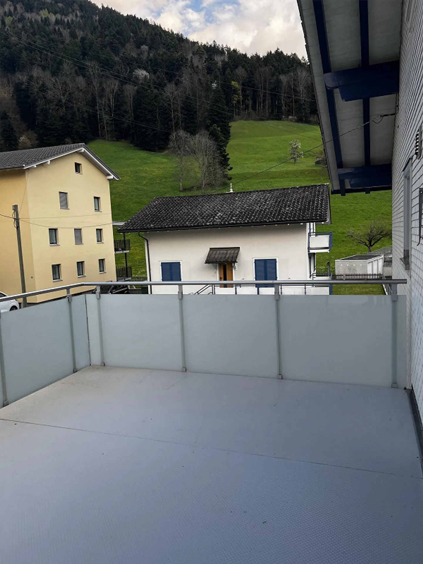 Bellissimo appartamento di 4.5 stanze in una posizione centrale a Schattdorf - Foto 2 di 21
