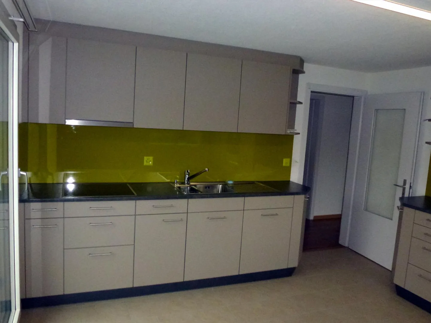Bellissimo appartamento di 4.5 stanze in una posizione centrale a Schattdorf - Foto 14 di 21