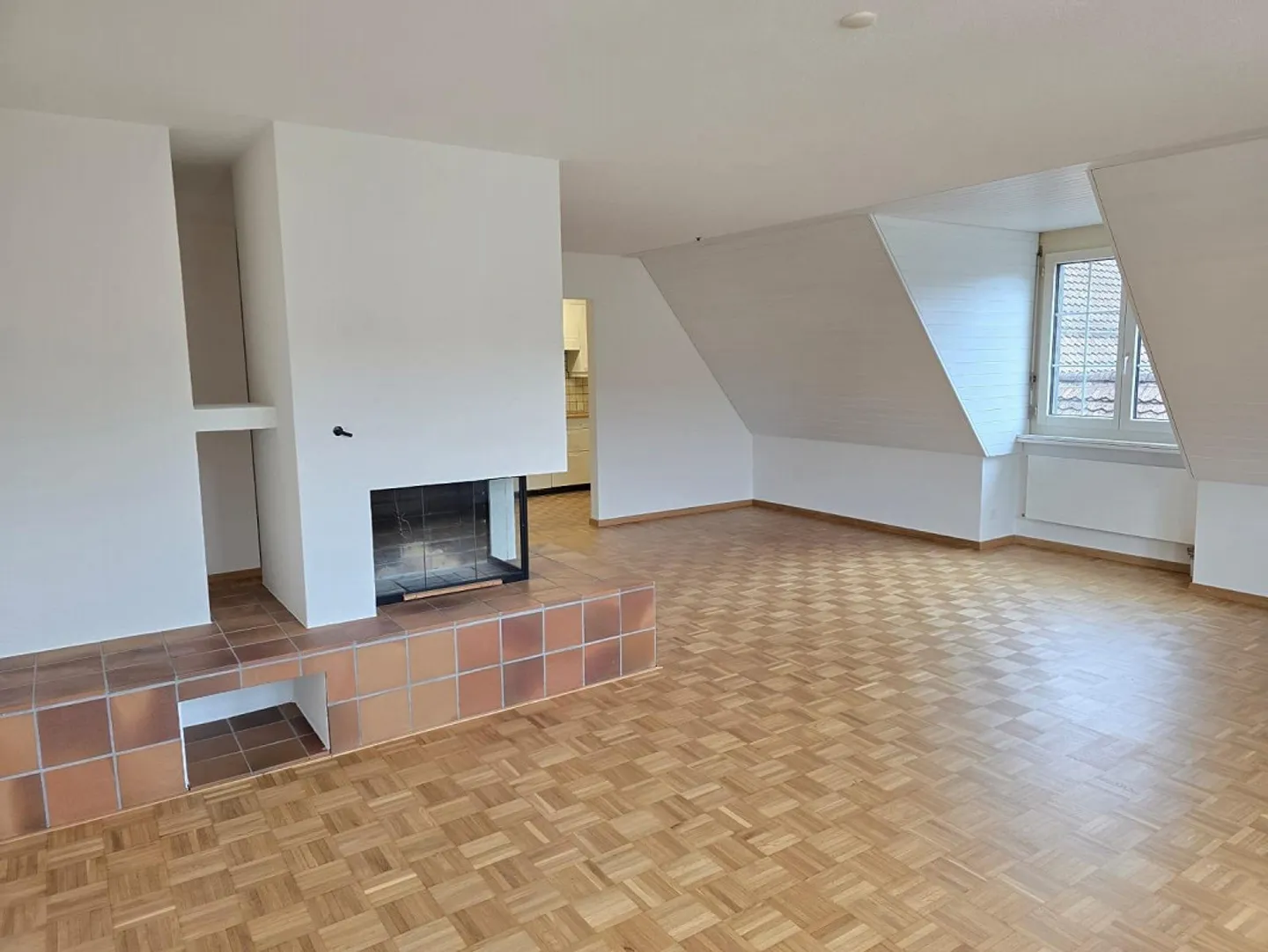 3.5 room apartment with lake view in a central location - Photo 3 of 9