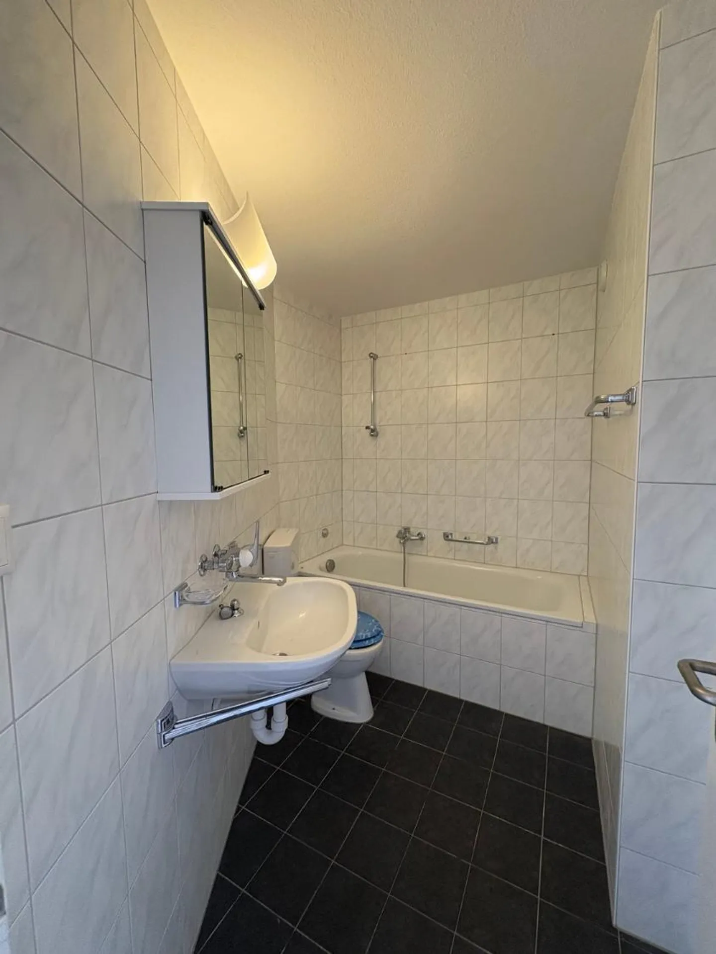 Appartement 3.5 pièces au 6ème étage - Photo 2 sur 7