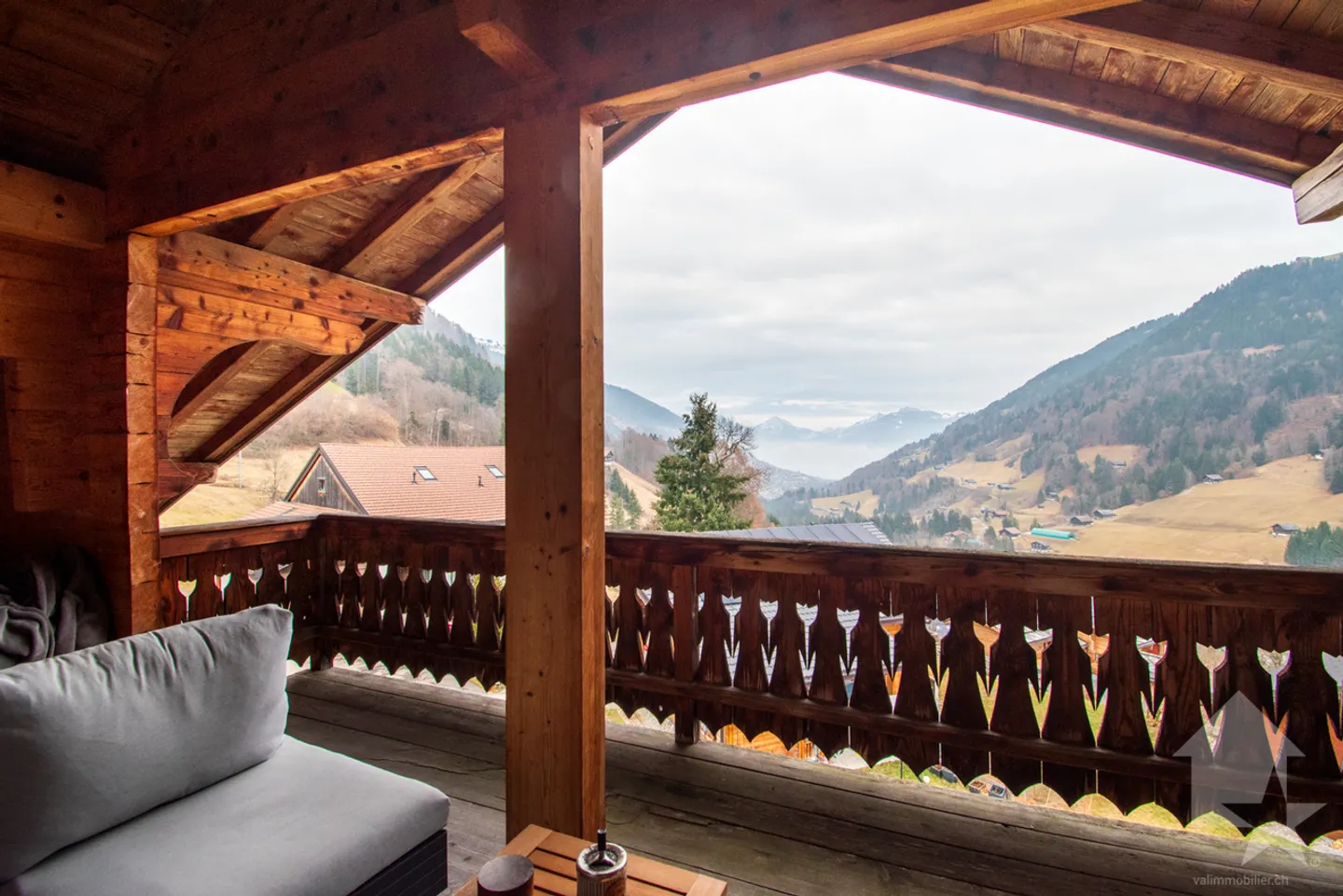 Val-d'Illiez, wunderschönes Chalet mit 3 Wohnungen - Foto 7 von 13