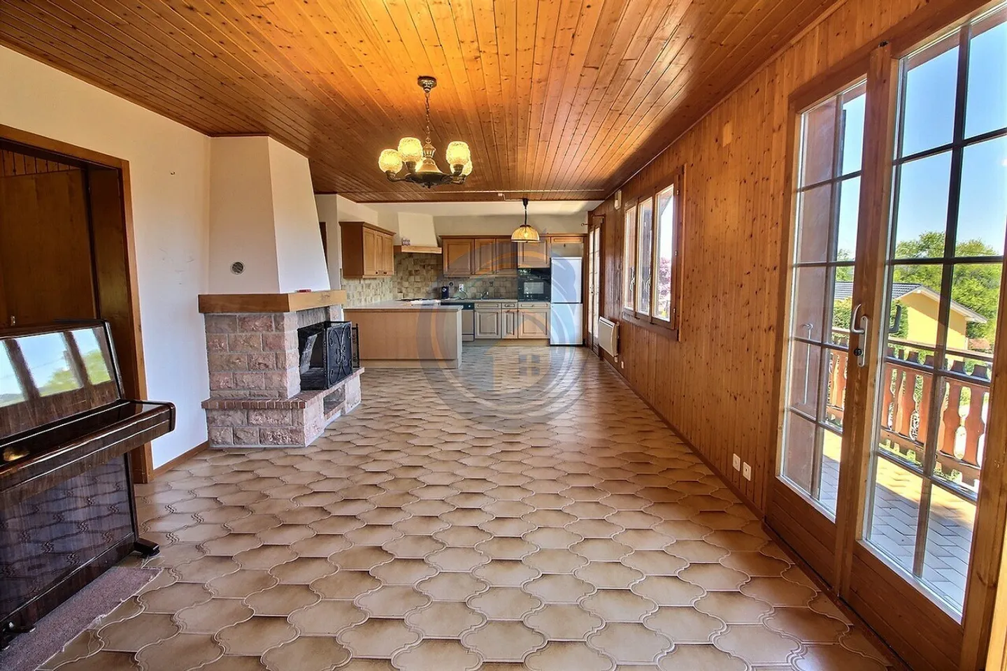 Charmante Villa Chalet avec Vue Alpestre - Photo 5 sur 12