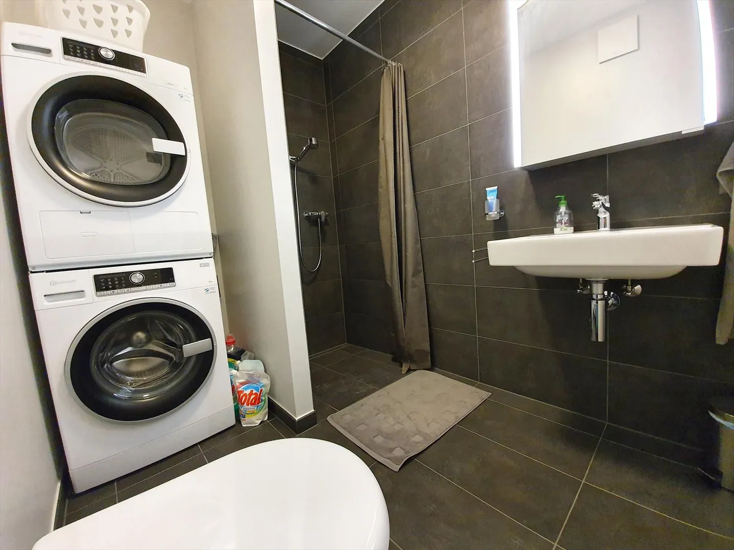 Sion, nuovo appartamento di 3,5 locali vicino al quartiere Ritz con parcheggio - Foto 9 di 9