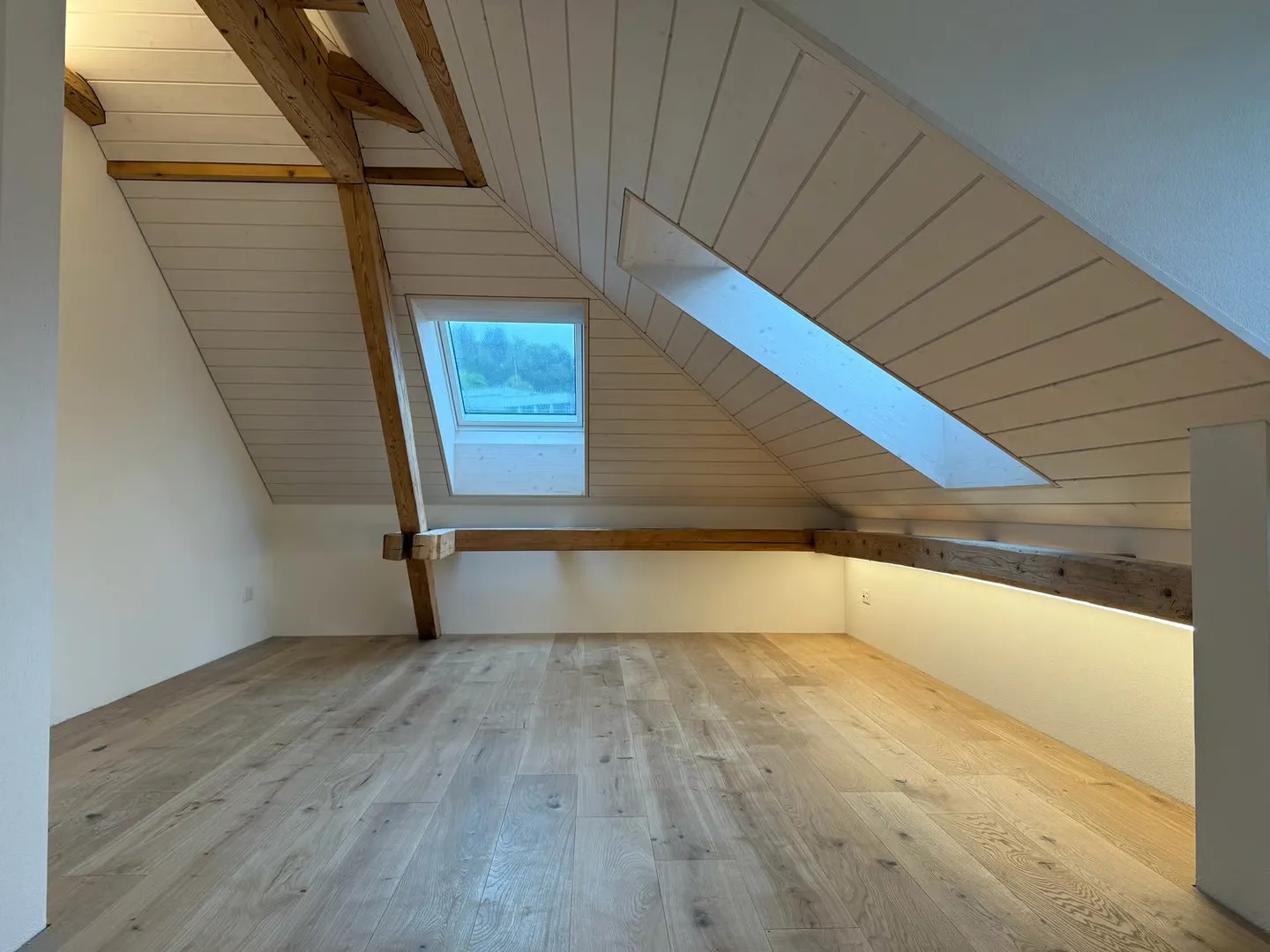 Appartement moderne de 3,5 pièces sous les combles dans un endroit calme à Nesslau - Photo 5 sur 12