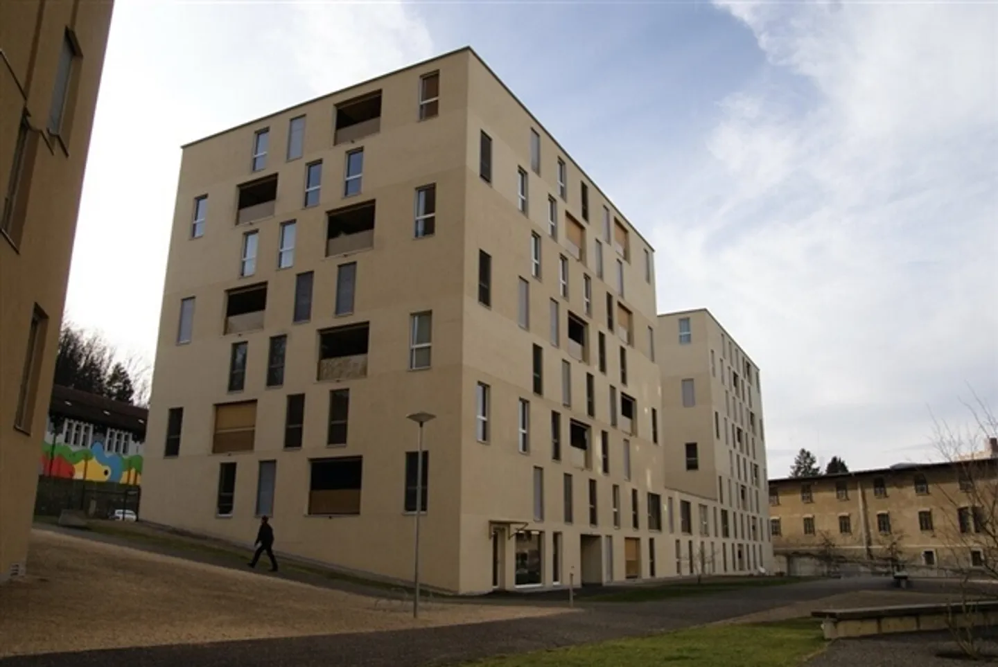 Spazio commerciale con grandi finestre di circa 90 m² - Foto 10 di 10