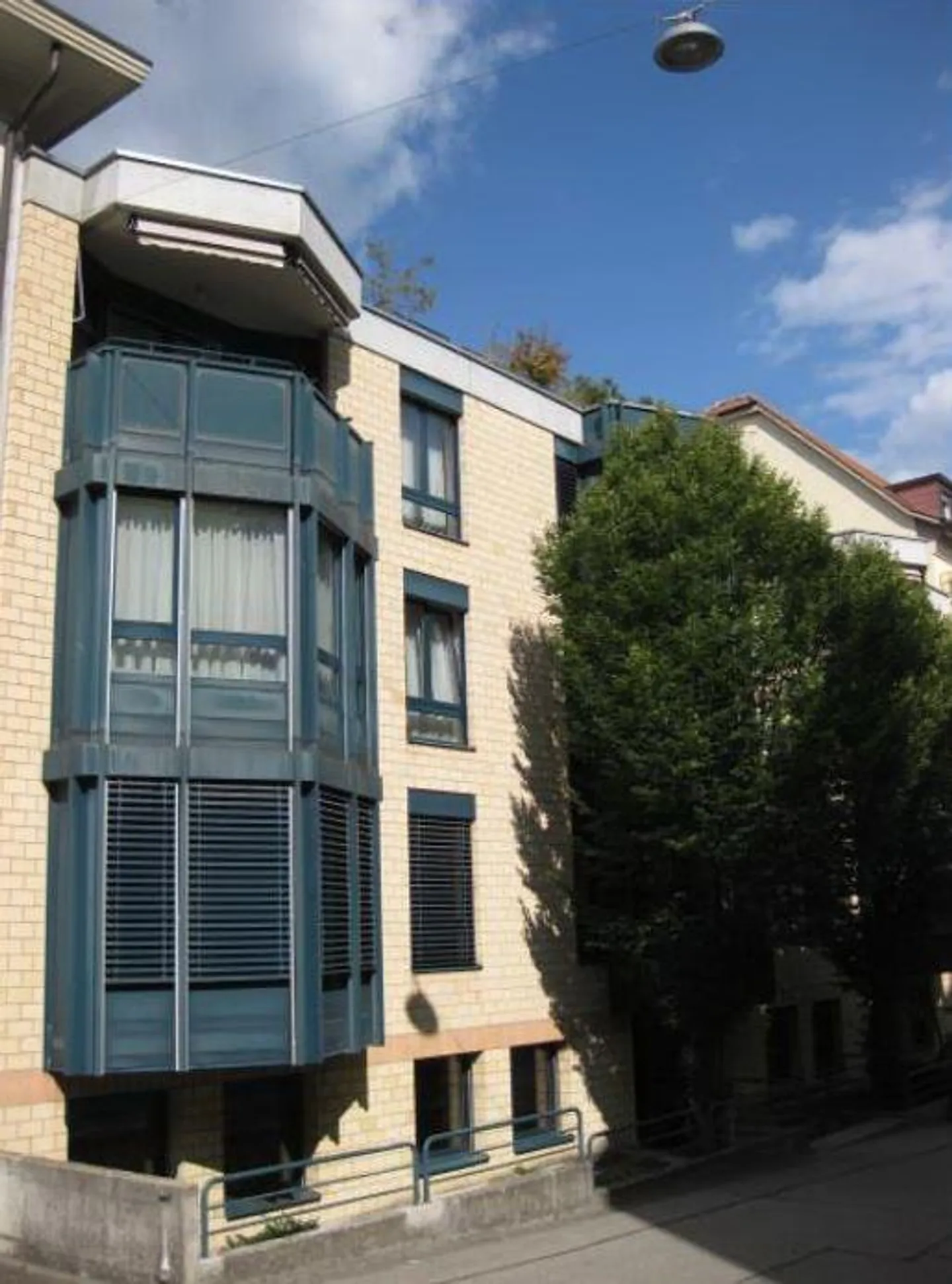 Wir haben ein Dach für Ihr Auto! - Foto 1 von 1