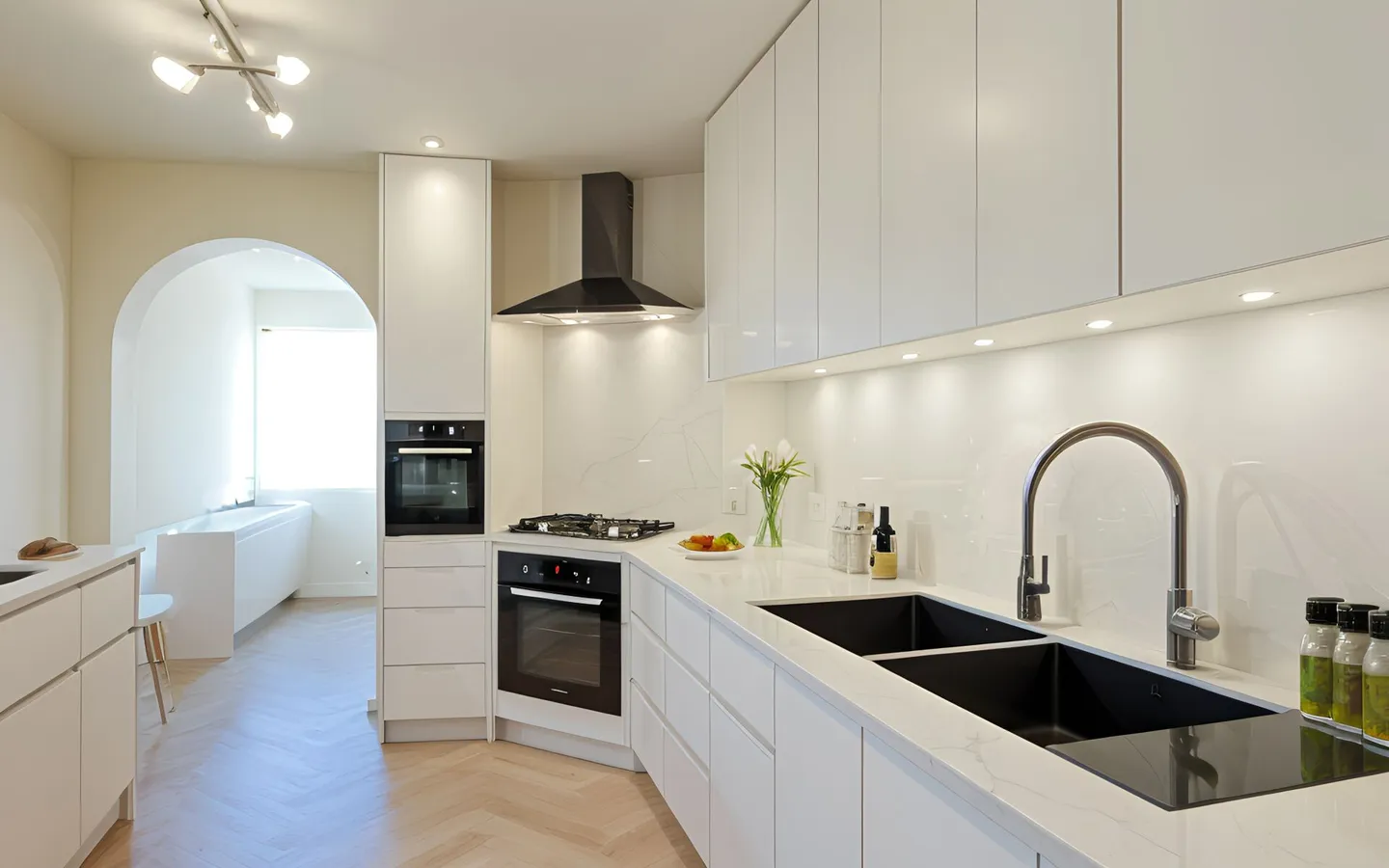 4,5-Zimmer-Wohnung mit großer Terrasse und Veranda. - Foto 6 von 18