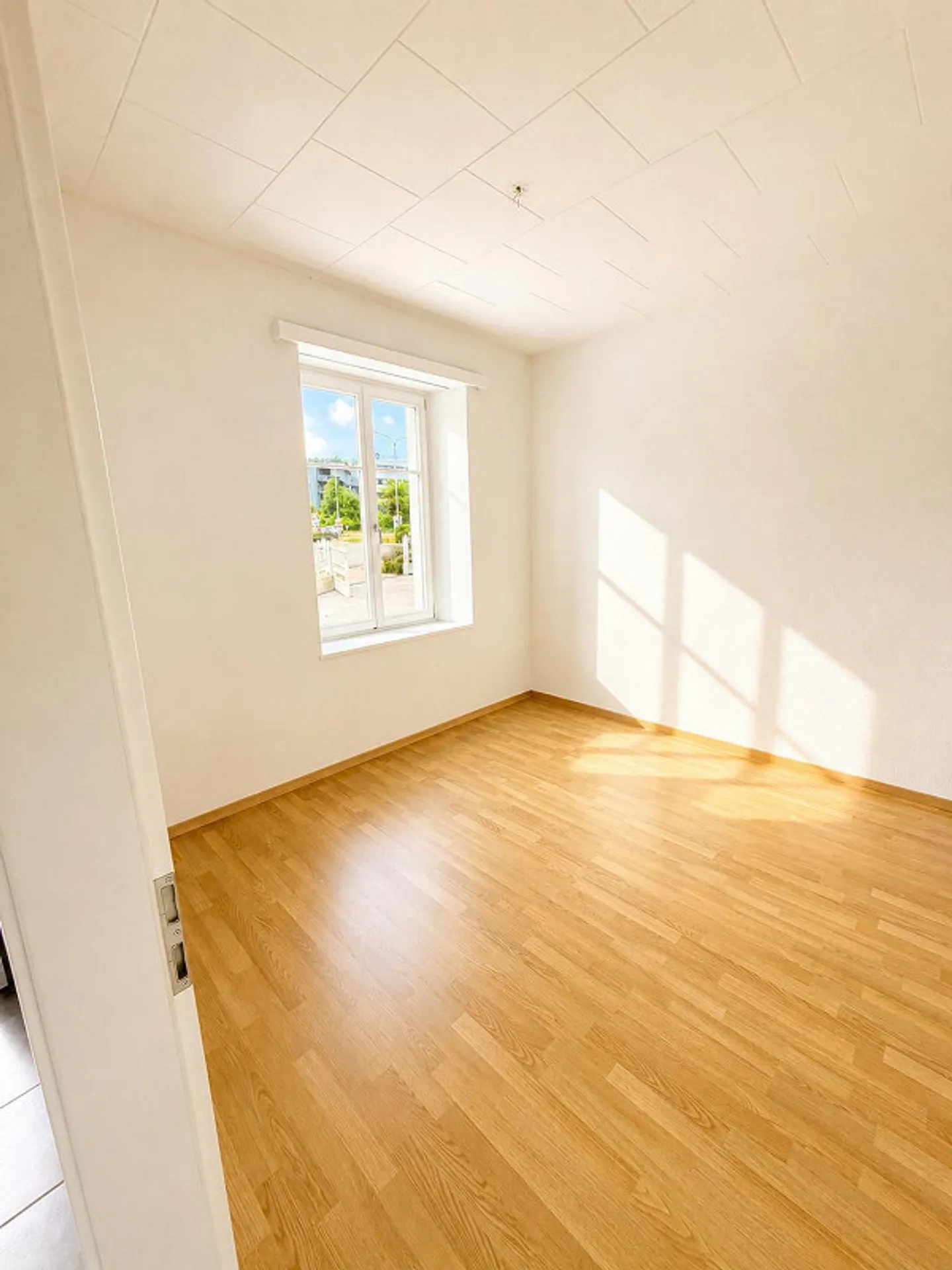 Appartement fraîchement rénové - Photo 5 sur 13