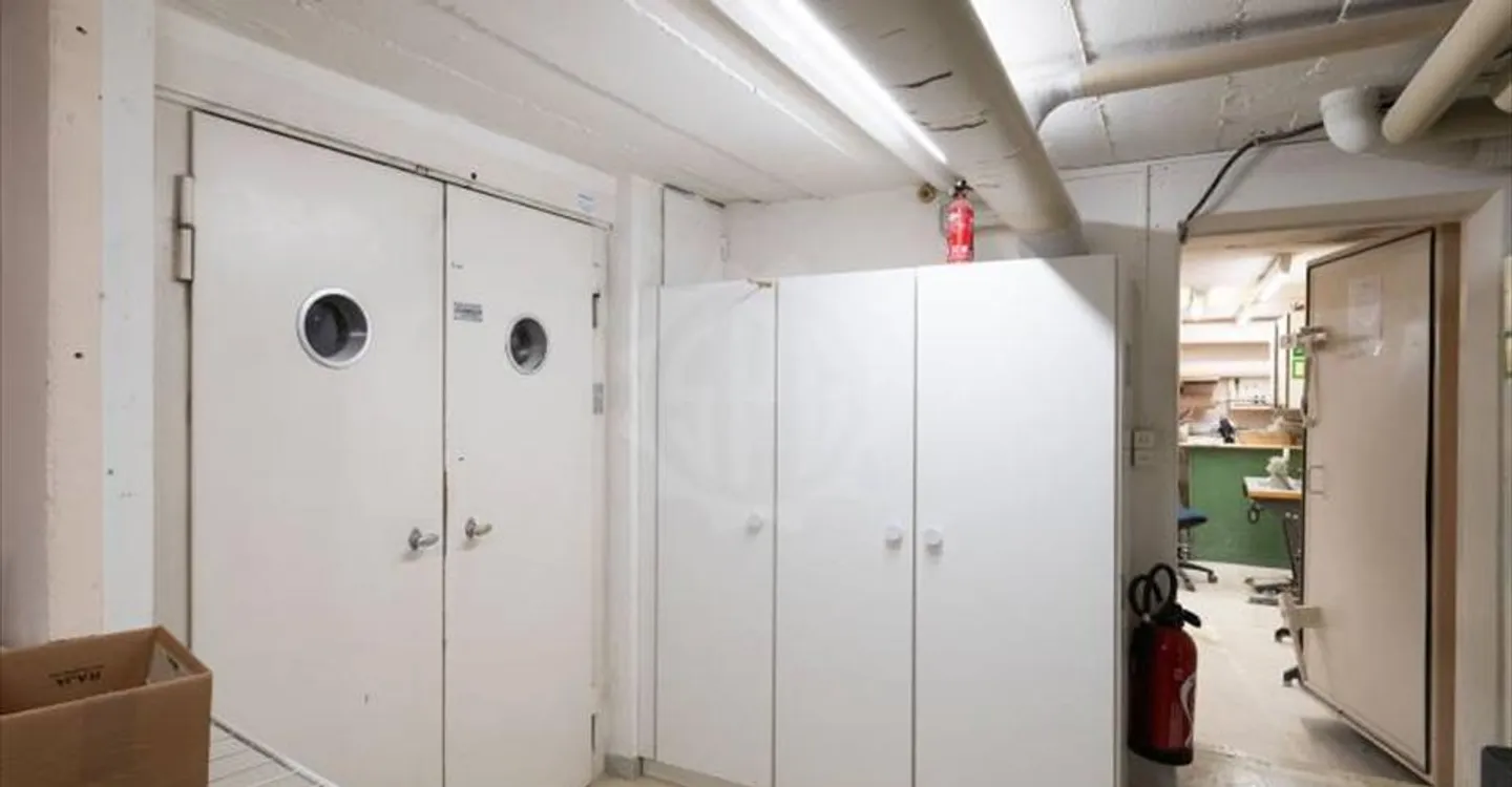 Negozio in affitto - Foto 4 di 12