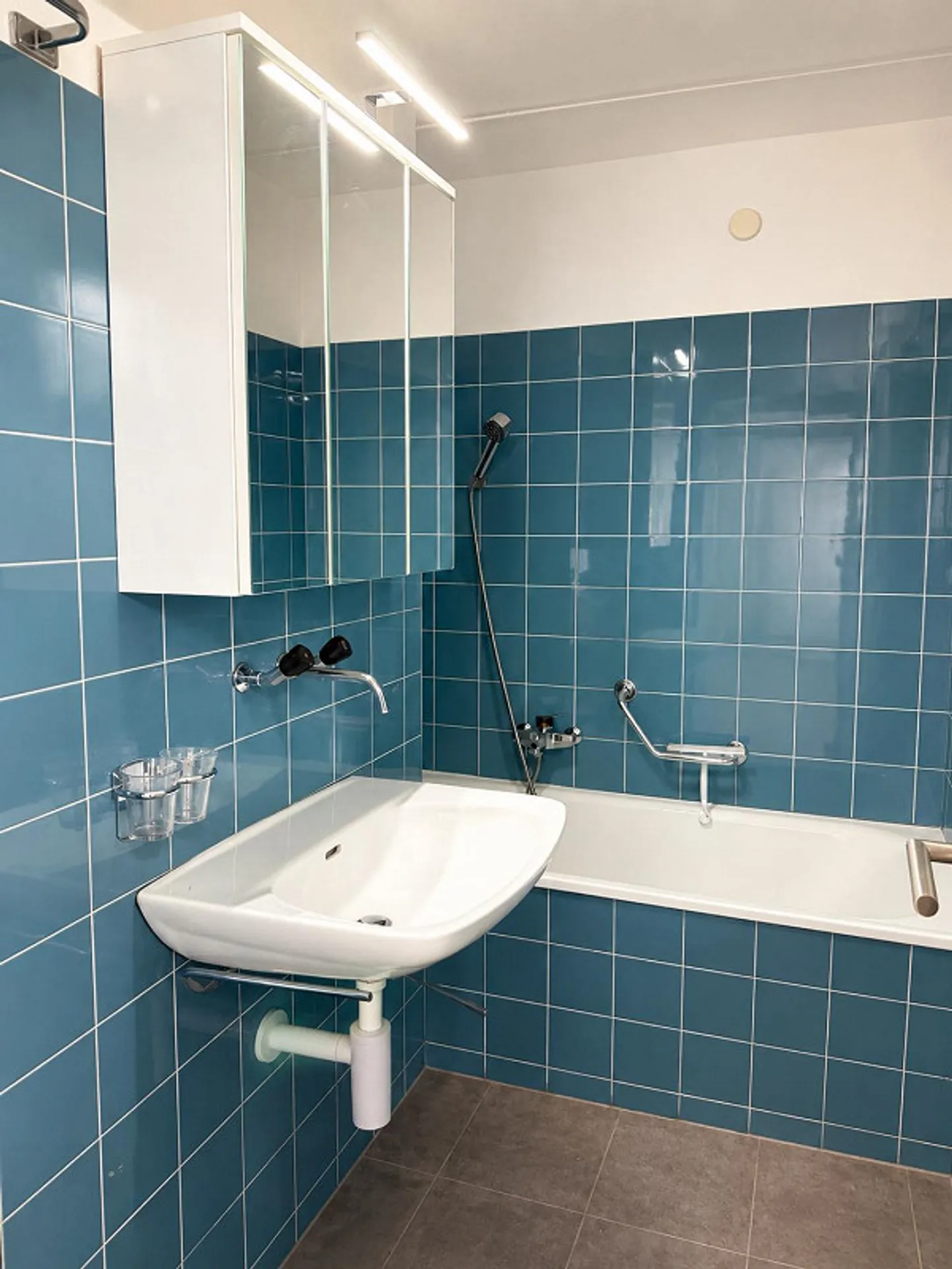 Appartement fraîchement rénové - Photo 7 sur 13