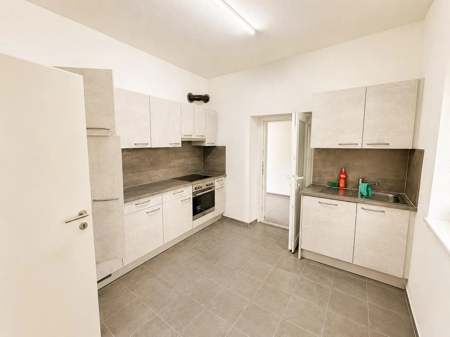 Appartement fraîchement rénové - Photo 9 sur 13