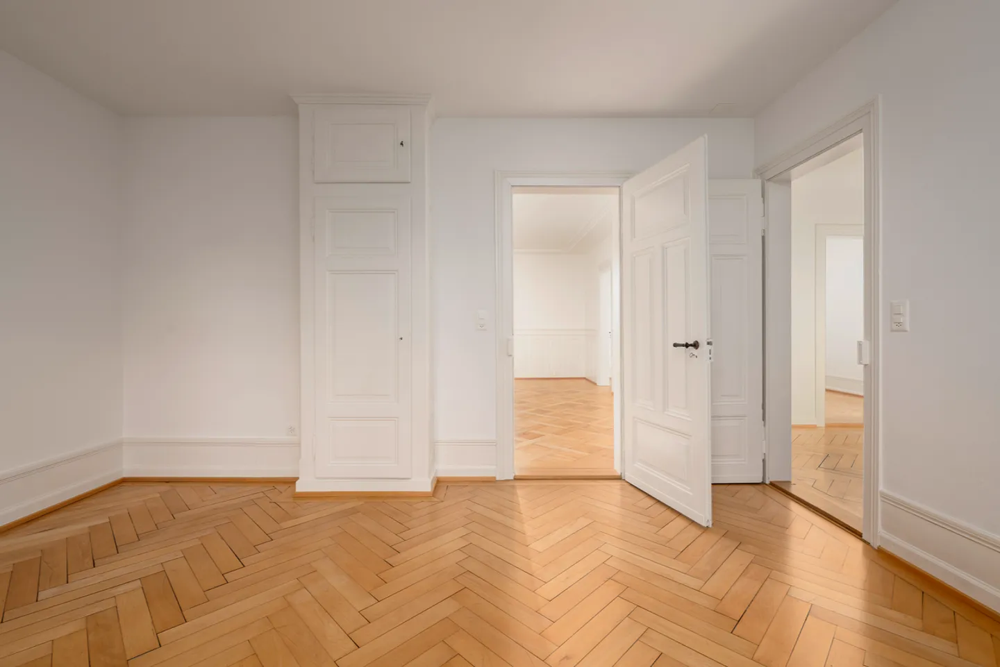 Charming 4-room Art Nouveau apartment with a view - Photo 6 of 11