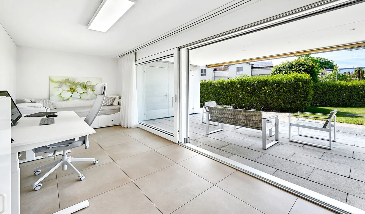 Vivere e lavorare armoniosamente combinati – spazioso appartamento con giardino - Foto 4 di 6