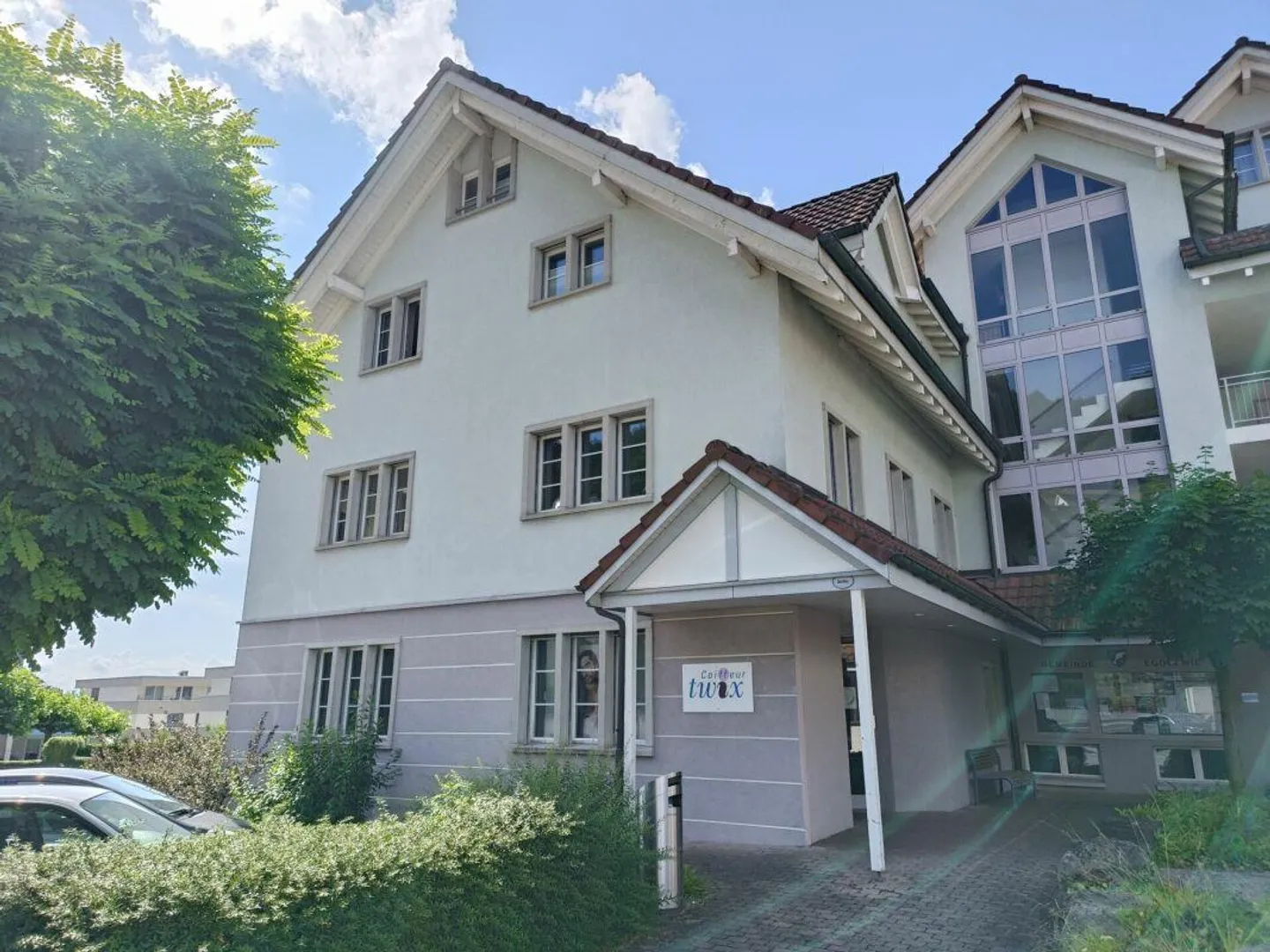 Commercial premises for individual use - Photo 1 of 7