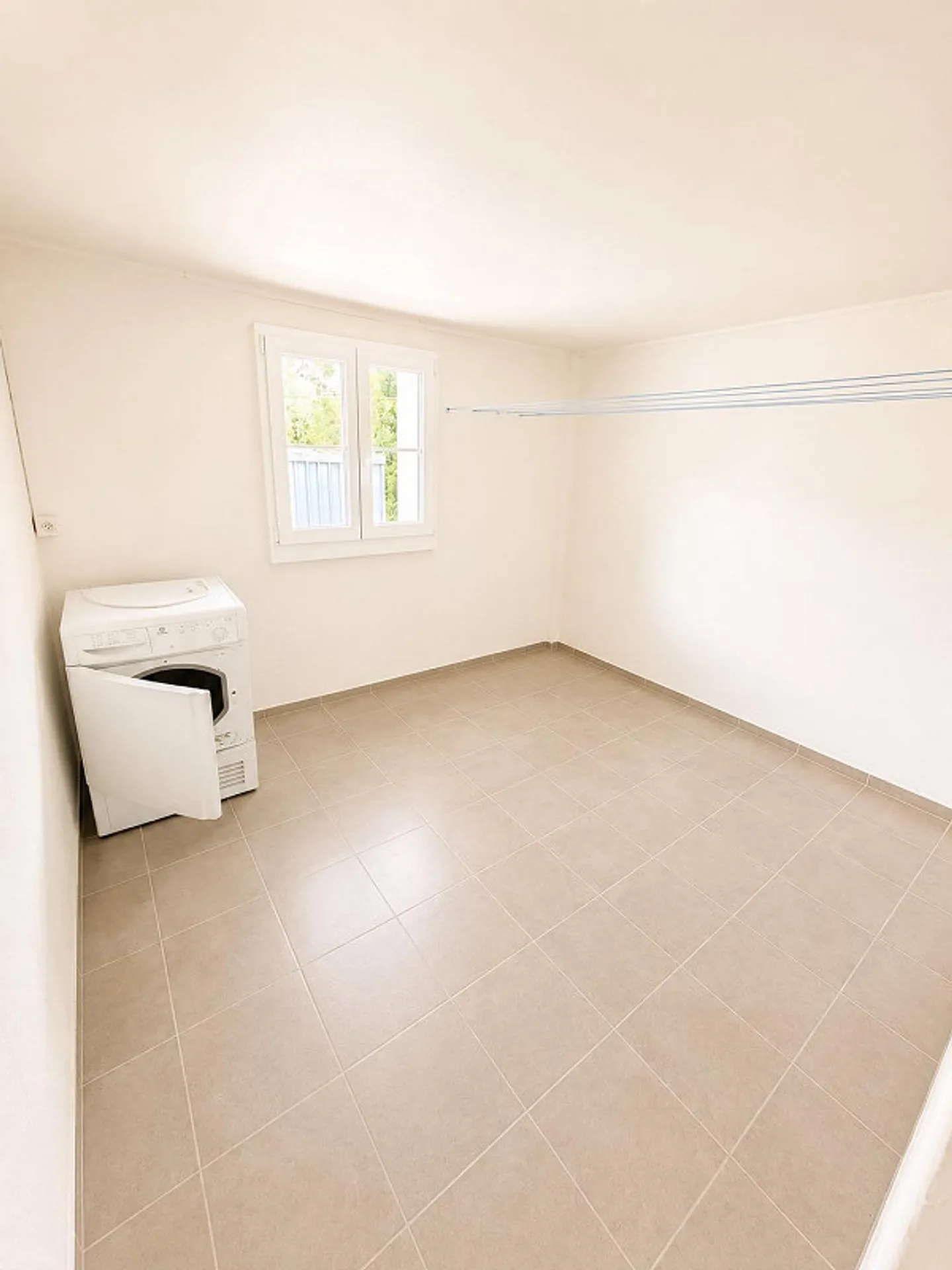 Appartement fraîchement rénové - Photo 12 sur 13