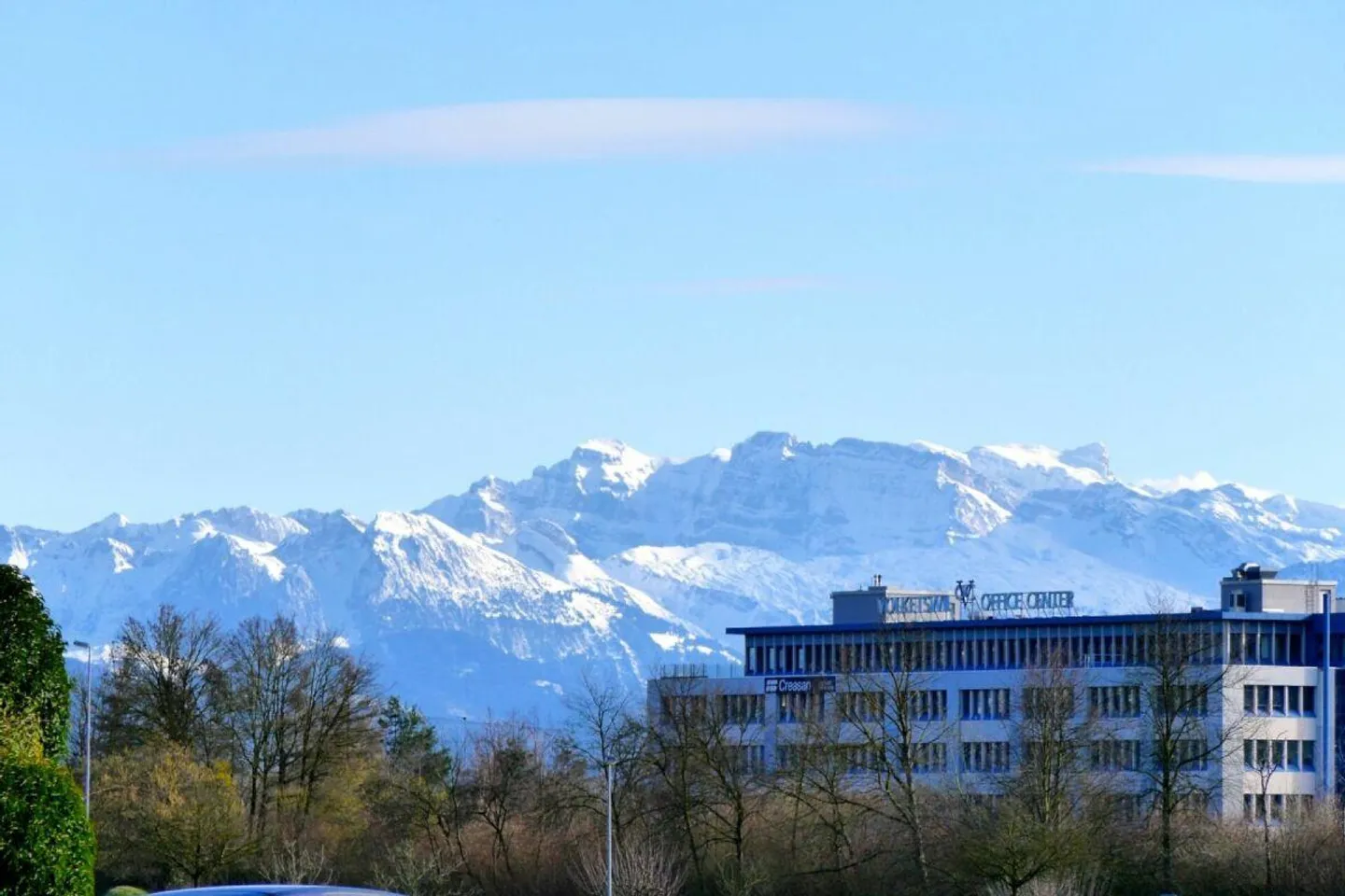 Froid? Duplex en dernier étage avec sauna, vue dégagée et connexion parfaite aux transports en commun - Photo 3 sur 9