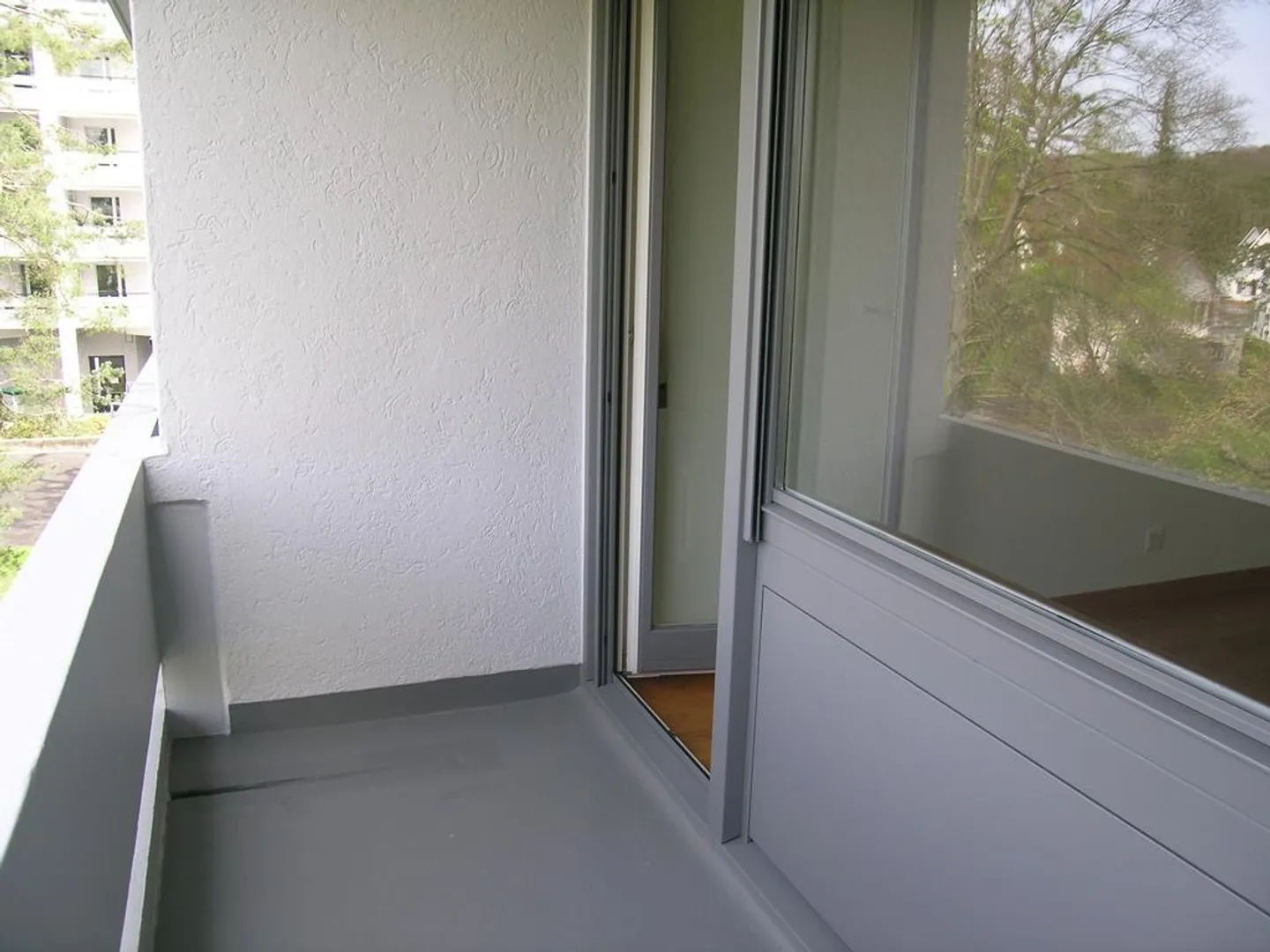 Grand appartement familial à Reinach dans un emplacement agréable - Photo 7 sur 9