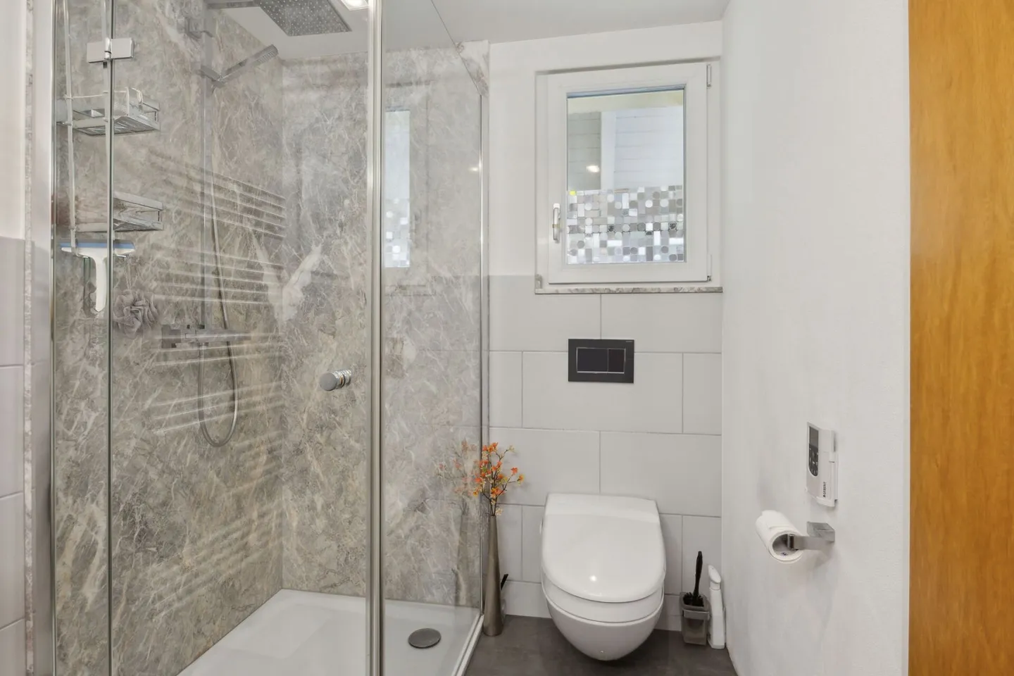 Charmantes Zuhause und Werkstatt - Foto 7 von 8