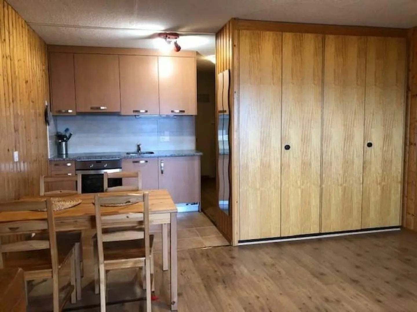 Studio 1 pièce à Ste-Croix - Photo 2 sur 3