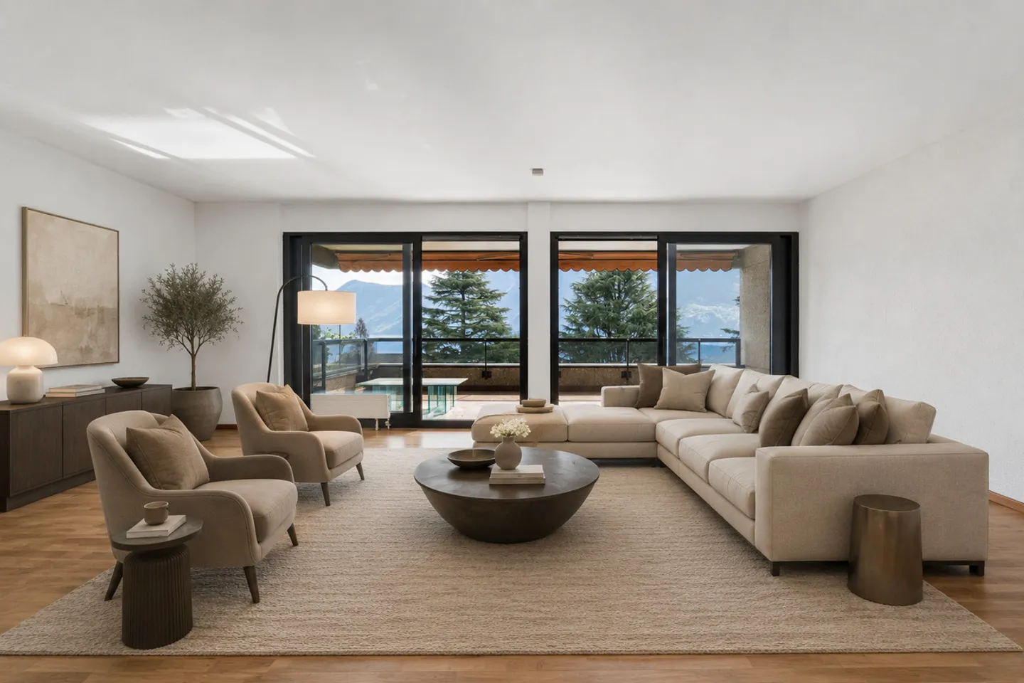 Appartamento elegante vicino al lago di Lugano - Foto 1 di 18
