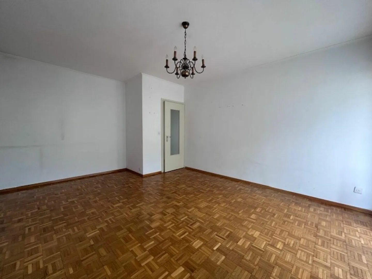 APPARTEMENT 2.5 PIÈCES AVEC GARAGE - EXCELLENT INVESTISSEMENT - Photo 6 sur 17