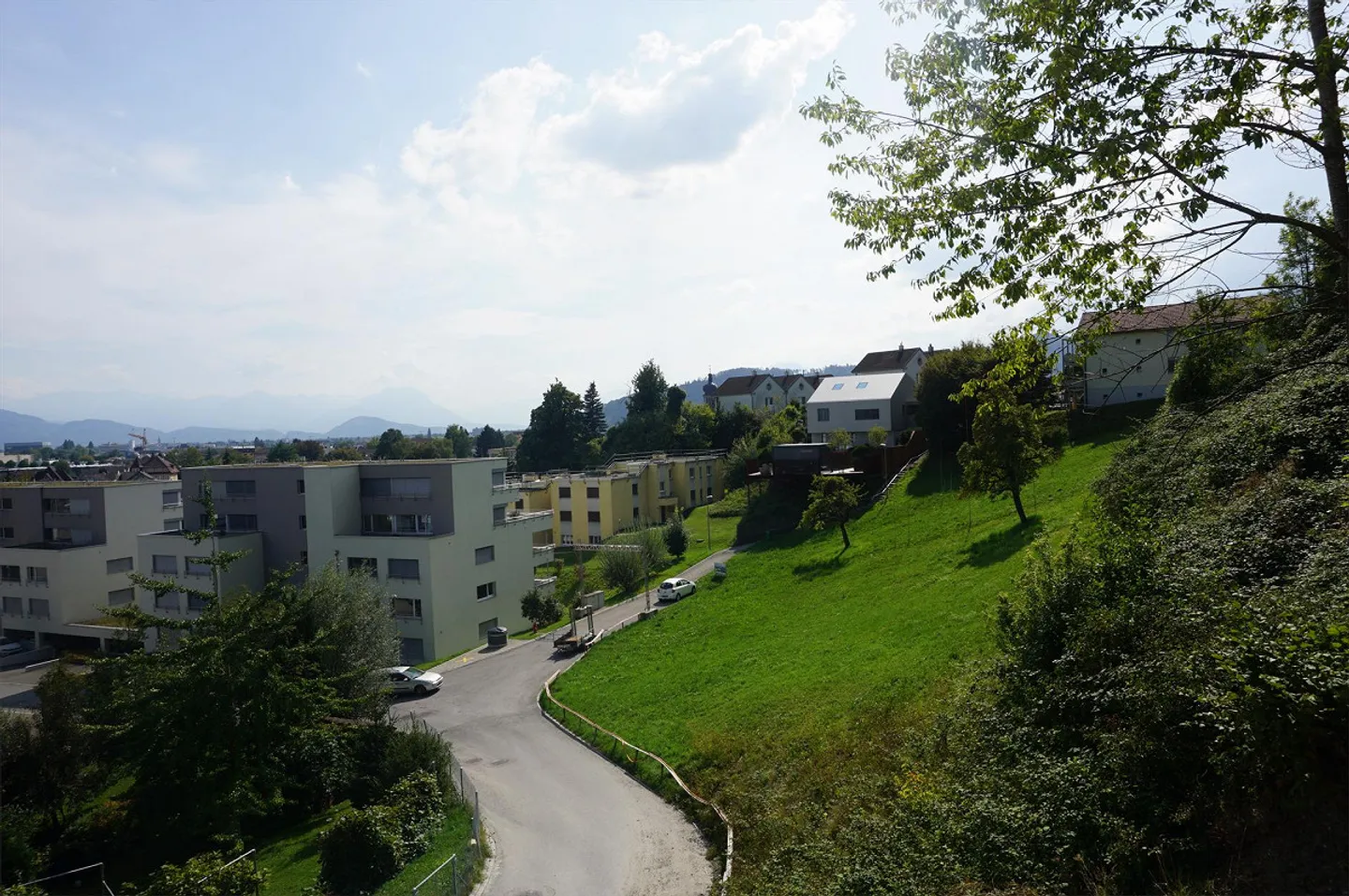 Ampio appartamento di 4,5 stanze con vista - Foto 4 di 25