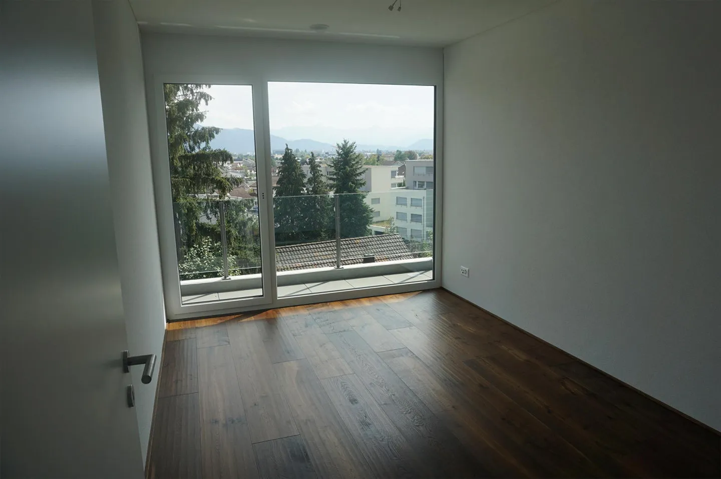 Ampio appartamento di 4,5 stanze con vista - Foto 7 di 25
