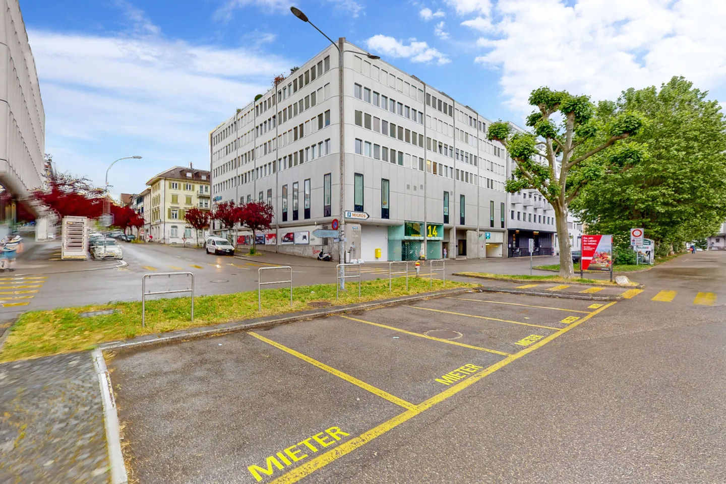 Central living in Solothurn - with the best transport connections. - Photo 1 of 10