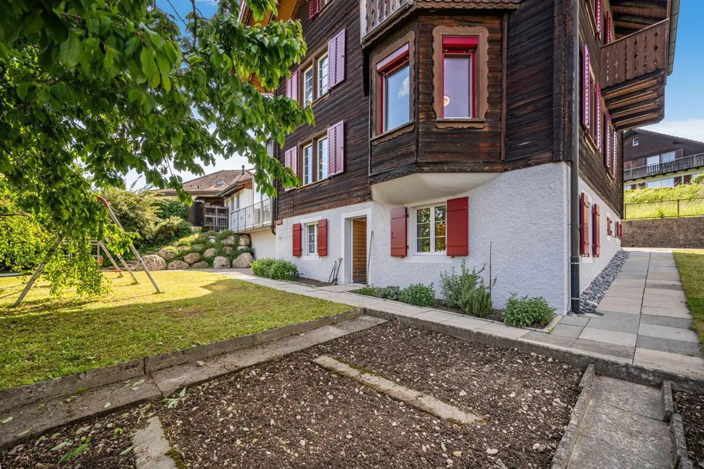 9-Zimmer-Einzelhaus - Foto 12 von 13