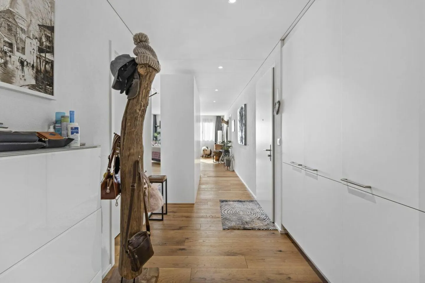 Family Home in Breathtaking Surroundings - Photo 8 of 14