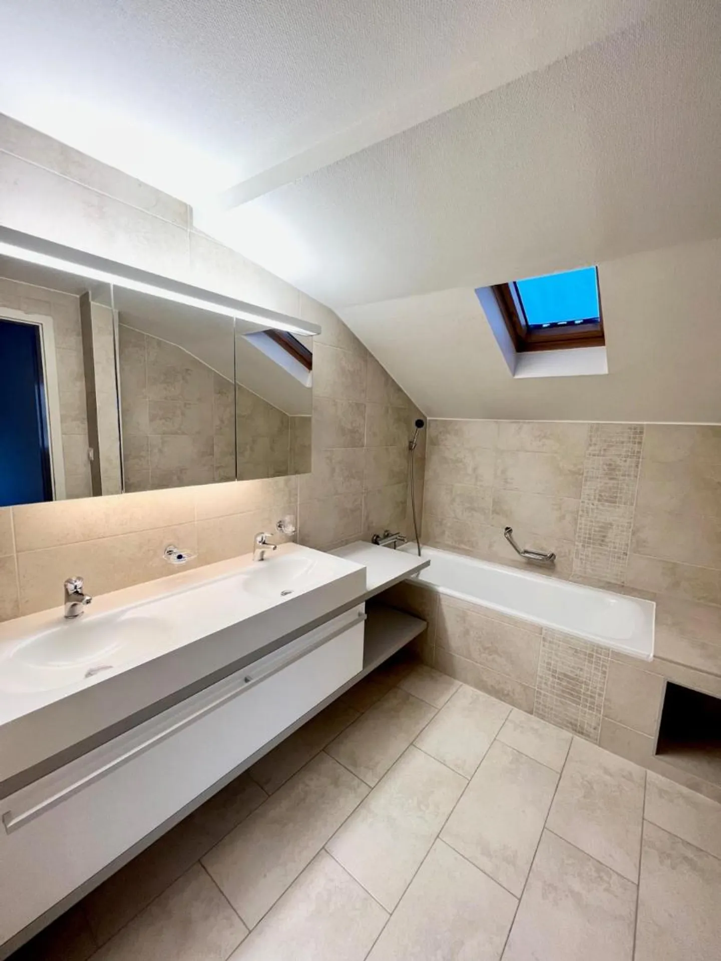 Geräumige Wohnung mit Seeblick - Foto 11 von 13