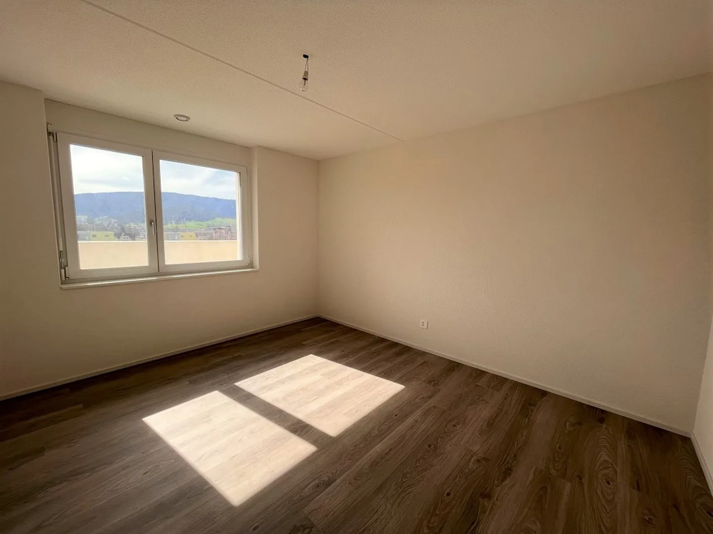 2.5 Room Apartment - Photo 5 of 7