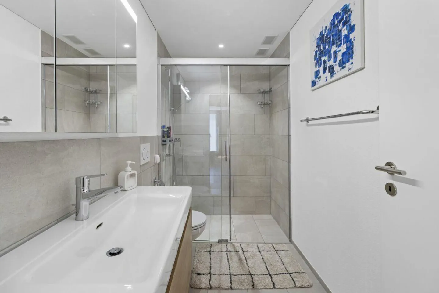 Family Home in Breathtaking Surroundings - Photo 10 of 14