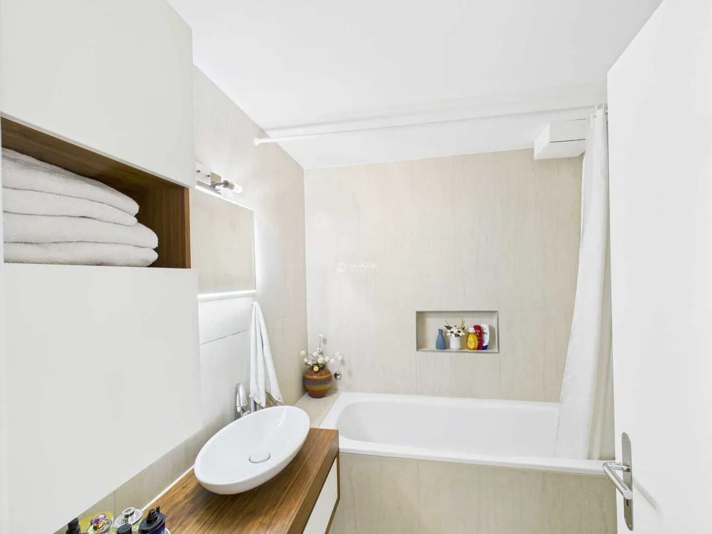 Appartamento con terrazza di 6,5 stanze a Unterentfelden - Foto 11 di 13