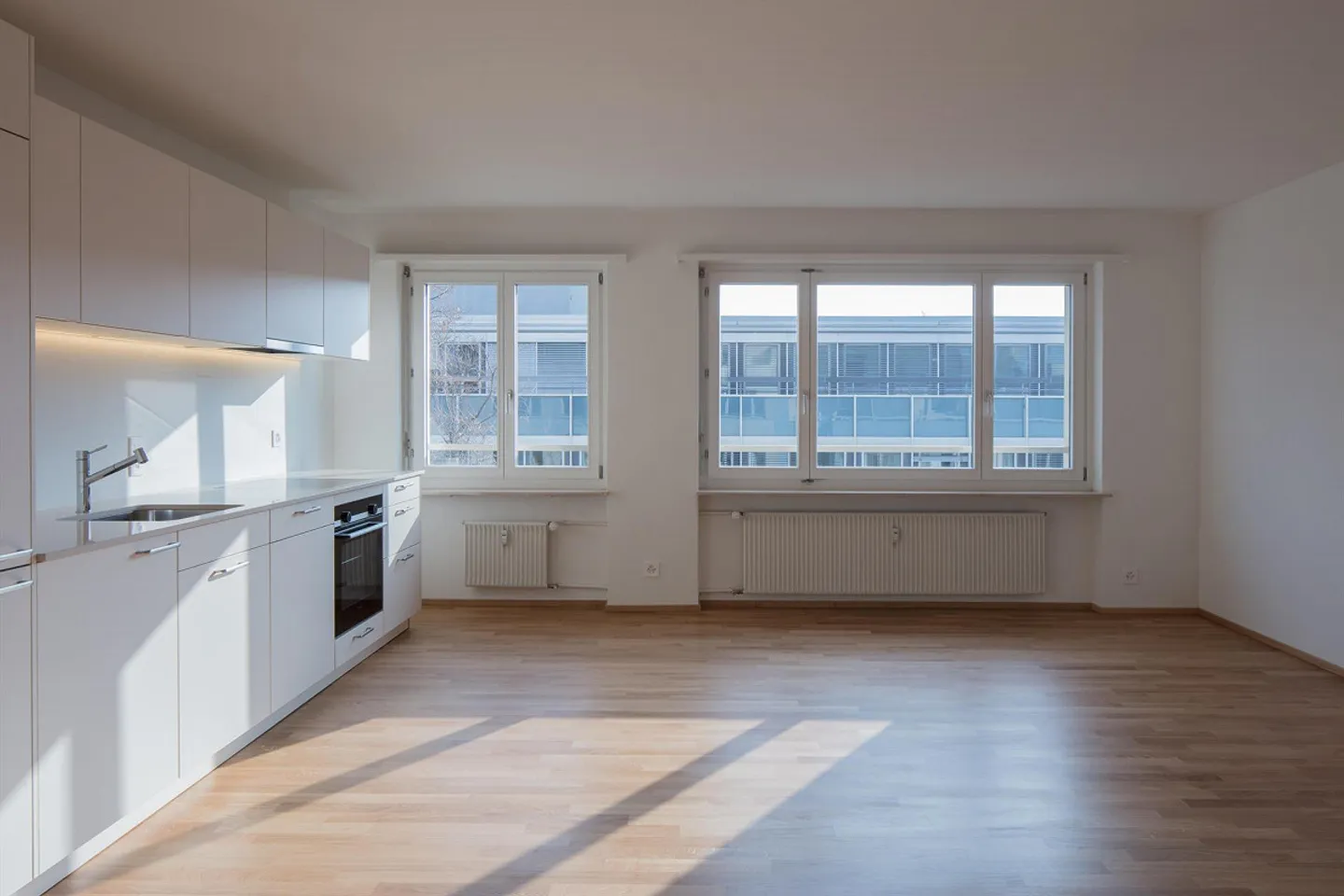 Renovated 2.5-room apartment close to the city center and yet in the green - Photo 1 of 5