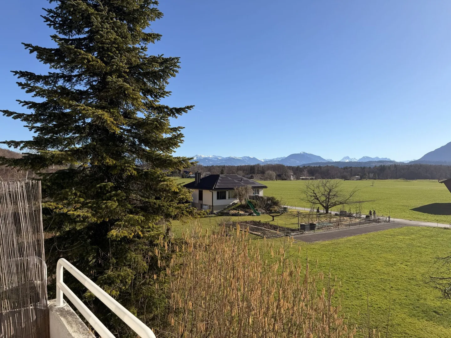 Geräumige Dachwohnung in der Natur - Foto 11 von 13