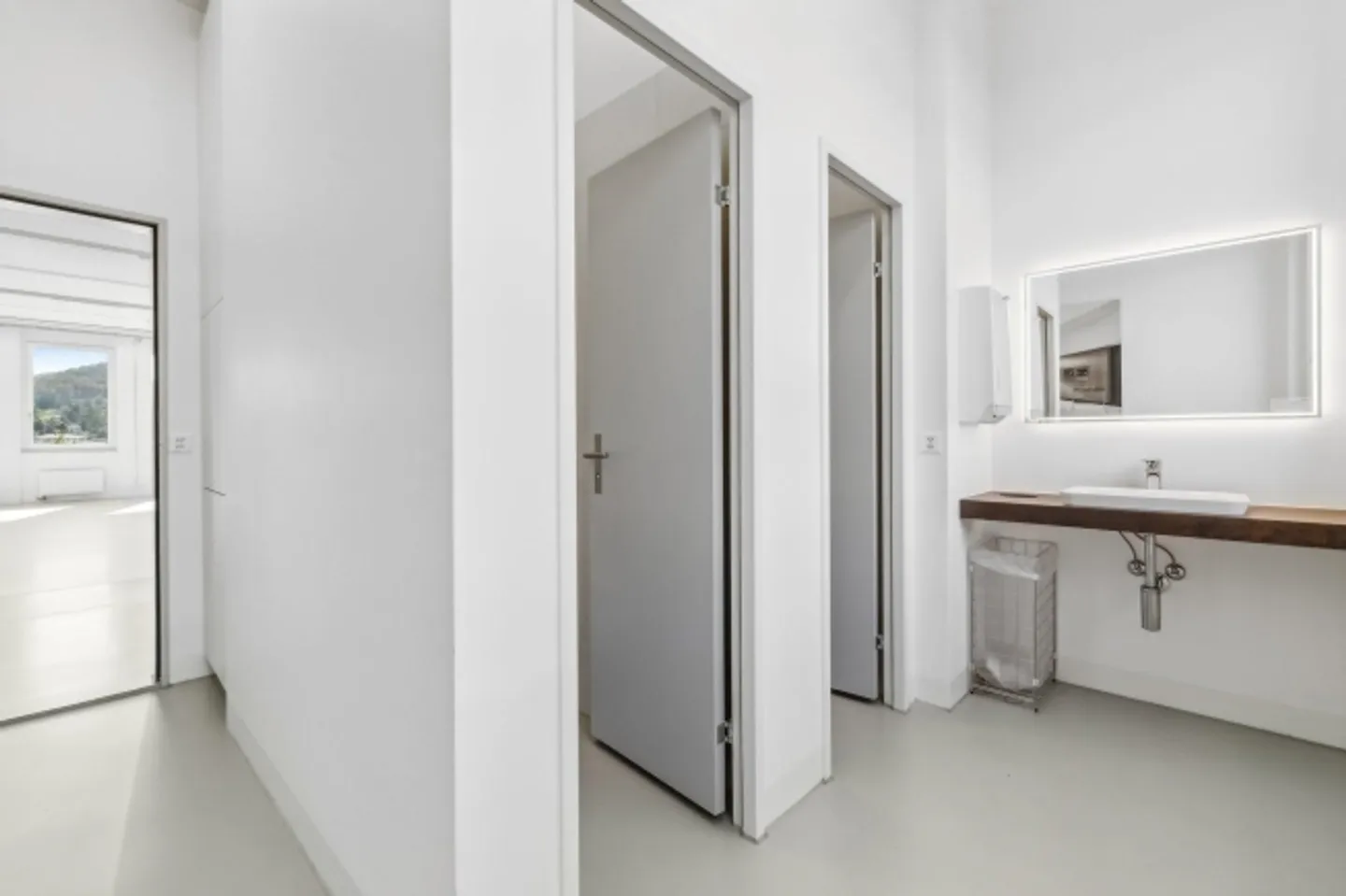 Helle Büroräume mit Flexibilität - Foto 5 von 7