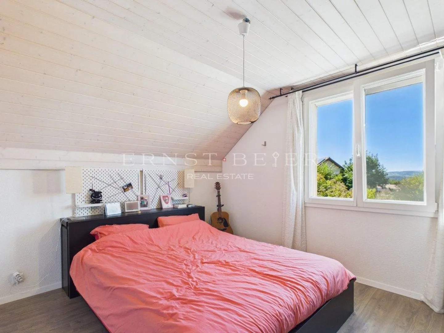 Schöne individuelle Villa in einer ruhigen und grünen Umgebung ohne Einsicht - Foto 6 von 13