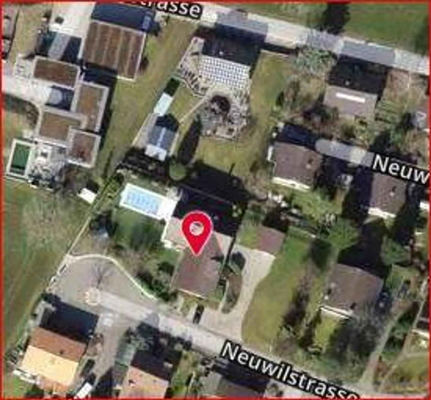 Detached 12-room single-family house in a quiet location - Photo 6 of 13