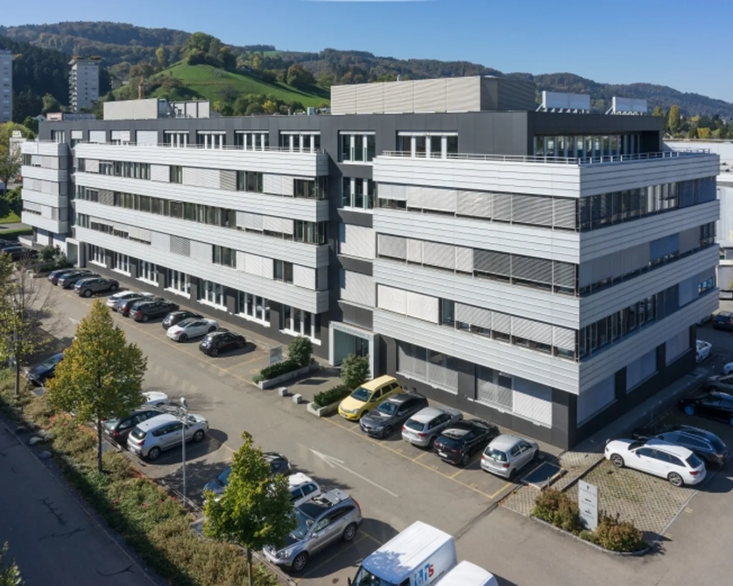 More Office, Less Cost - Shared Spaces Included - Photo 4 of 13