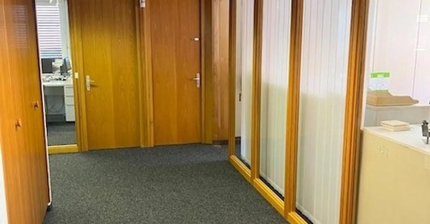 Uffici di 458 m² in affitto nel cuore di Friburgo - Foto 9 di 13