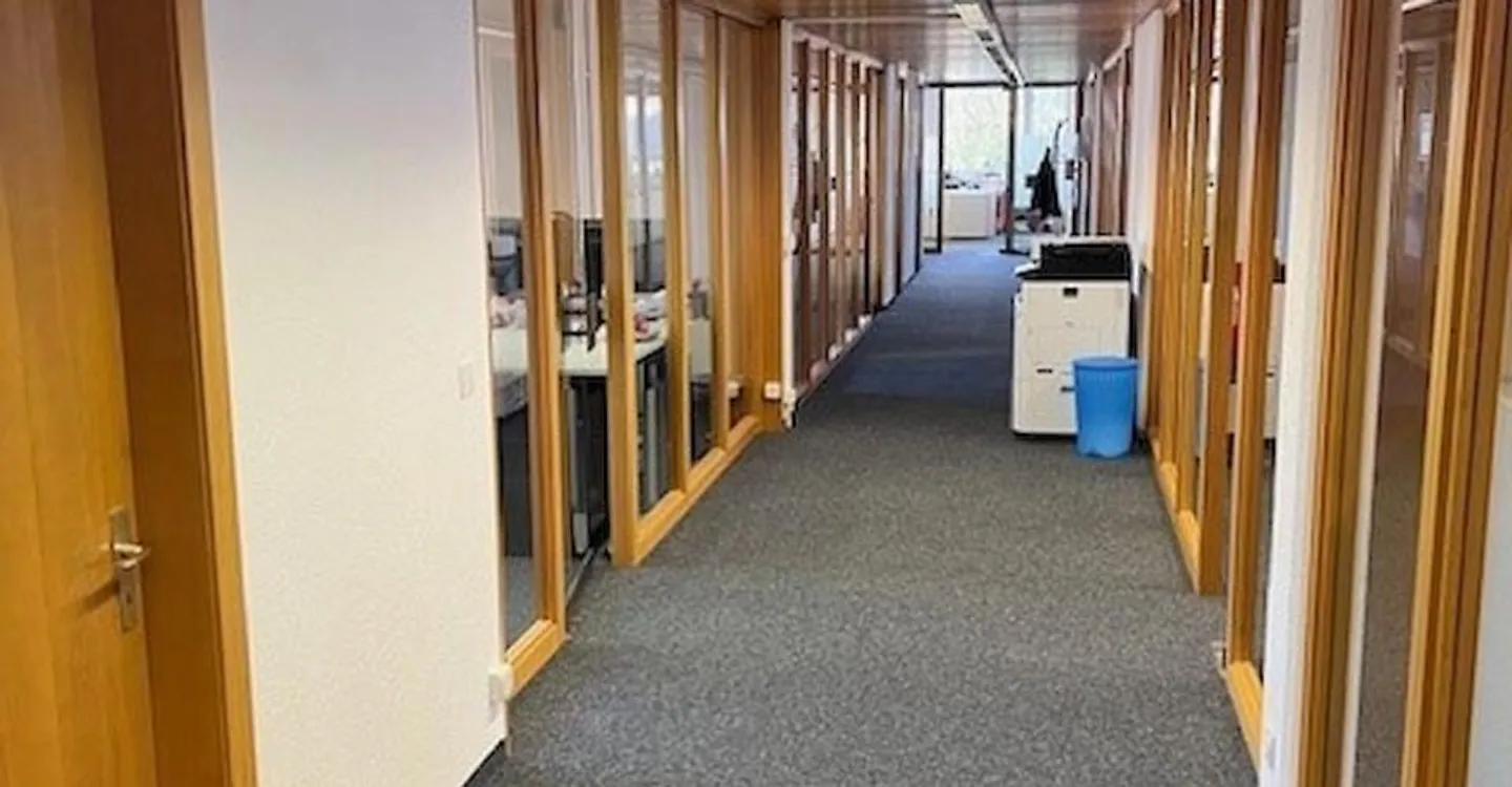 Uffici di 458 m² in affitto nel cuore di Friburgo - Foto 11 di 13
