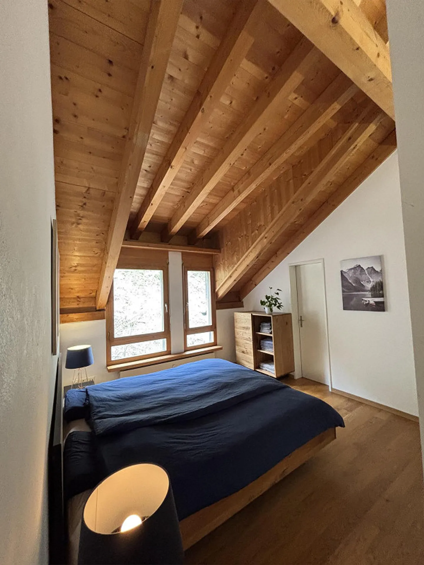 Charming 3.5-room attic apartment with attic expansion and mountain view in Tamin - Photo 6 of 15