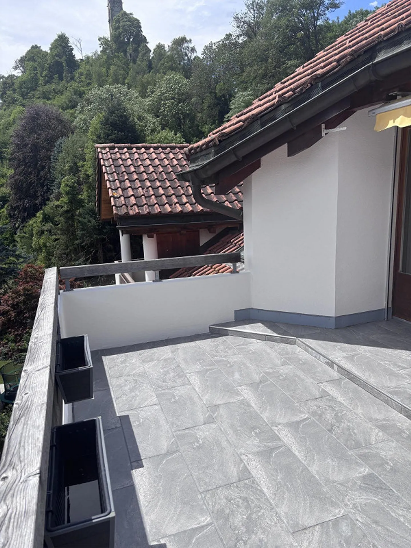 Charming 3.5-room attic apartment with attic expansion and mountain view in Tamin - Photo 14 of 15