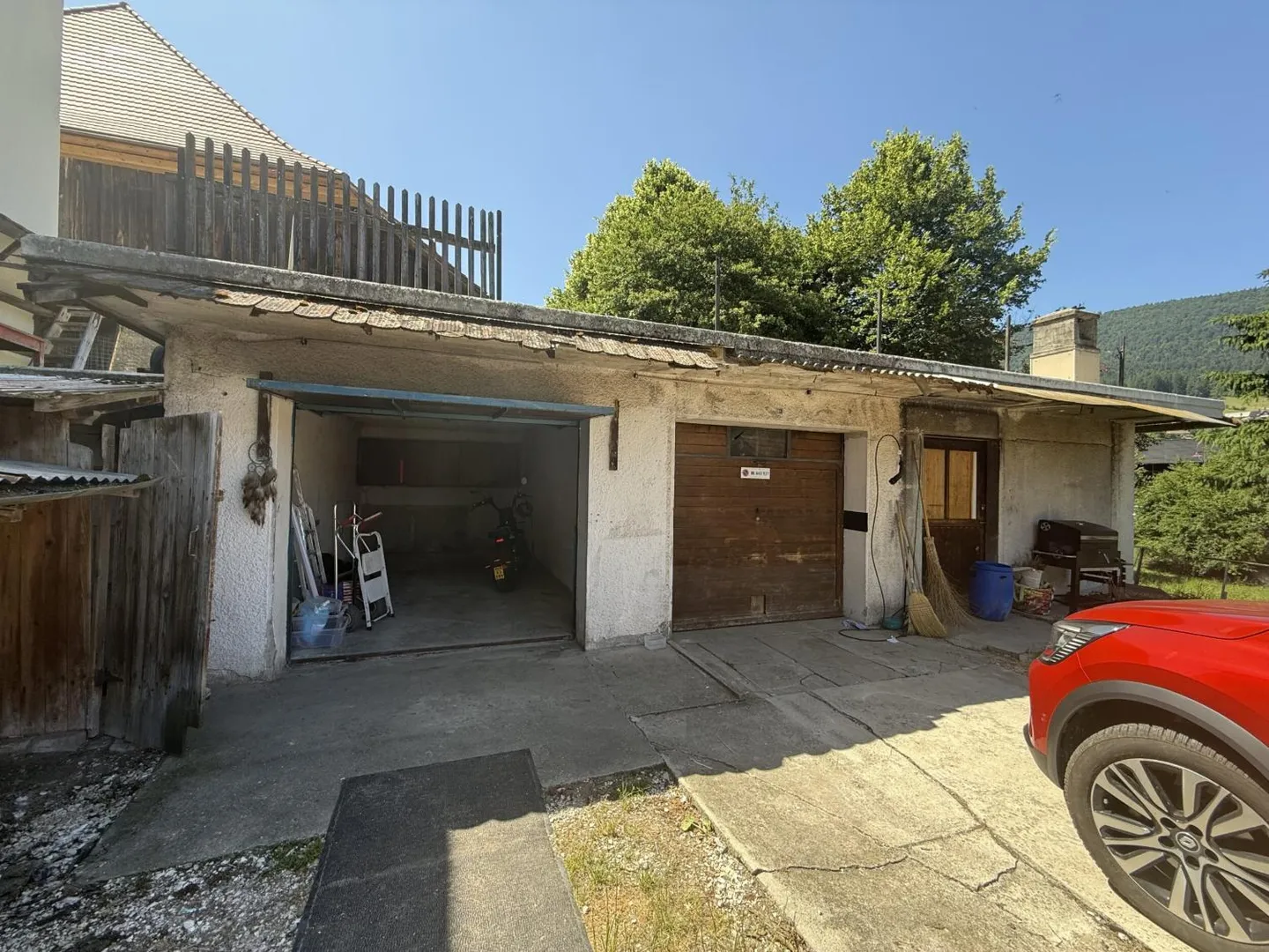 Individual Garage - Photo 1 of 2