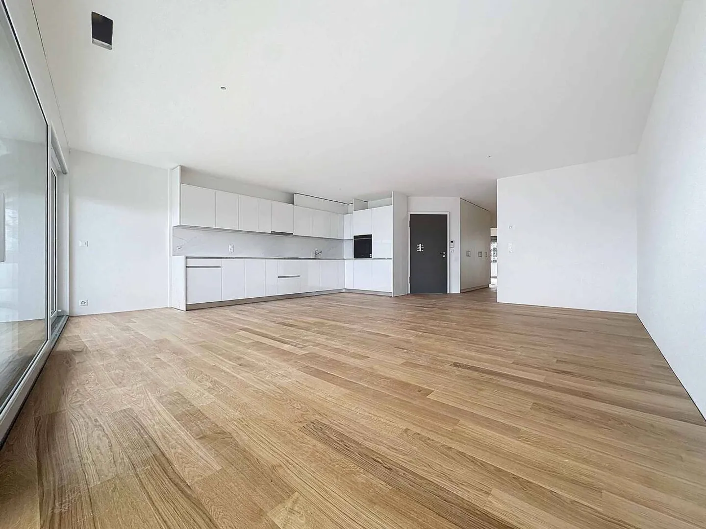 Neue Promotion: 3,5-Zimmer-Wohnung mit überdachtem Balkon - Foto 3 von 13
