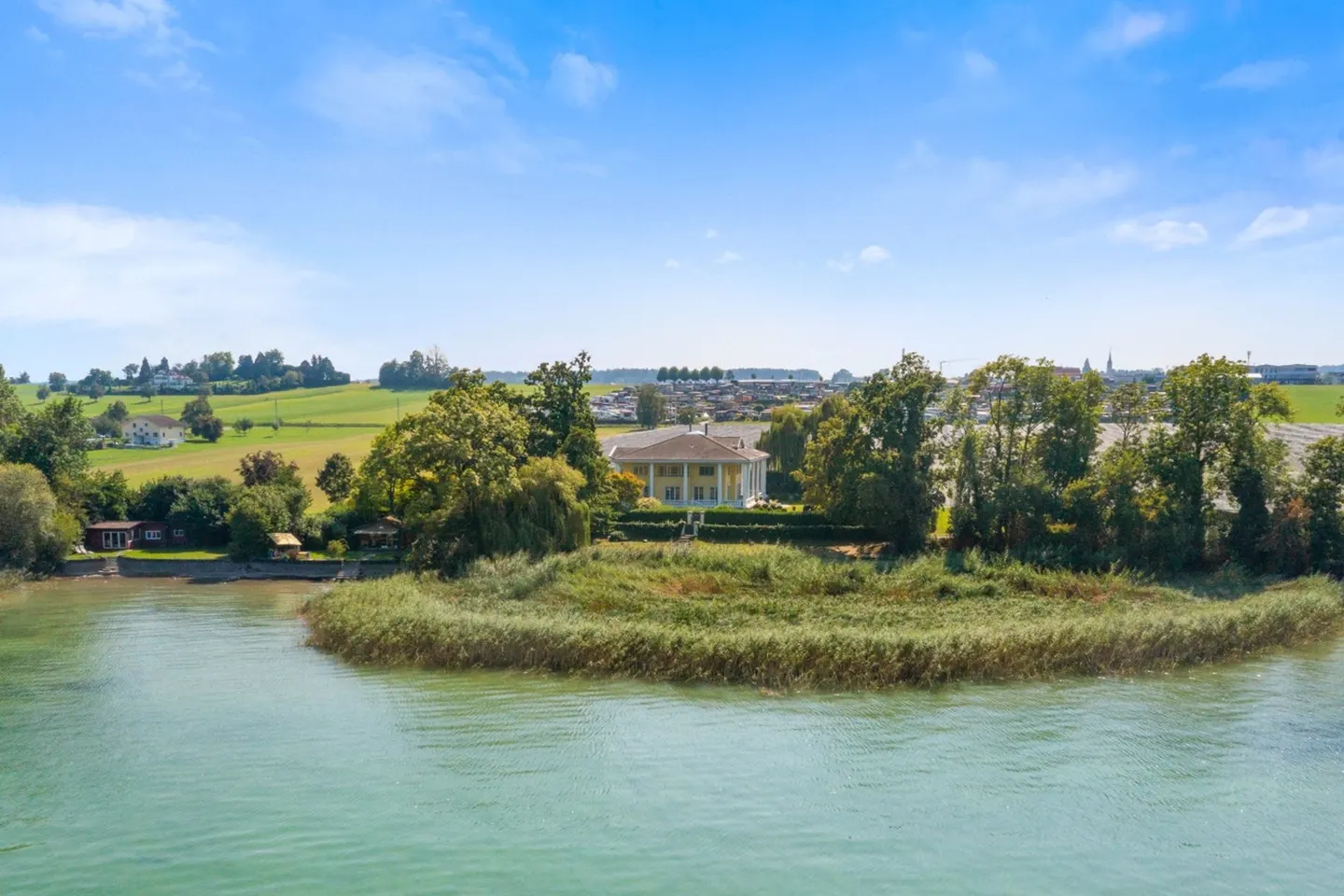 Luxus Villa mit Seeblick - Foto 3 von 11