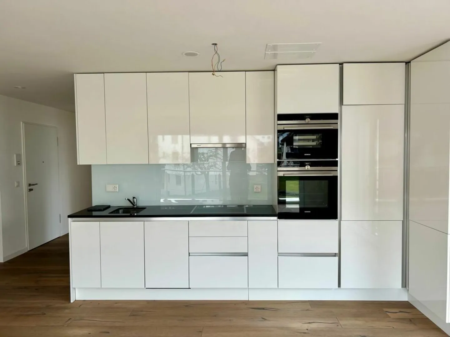 Charming Swiss Chalet Retreat - Photo 4 of 14