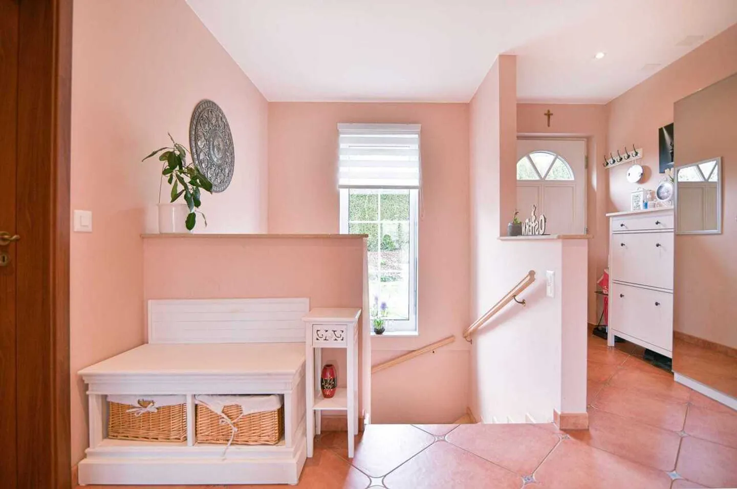 Casa unifamiliare di 8,5 stanze con piscina e vista panoramica a Stüsslingen - Foto 7 di 13